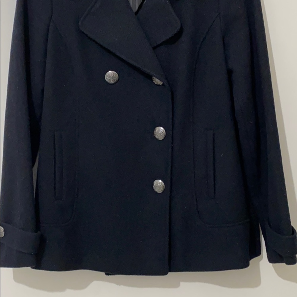Jackets - Picture 4 of 6